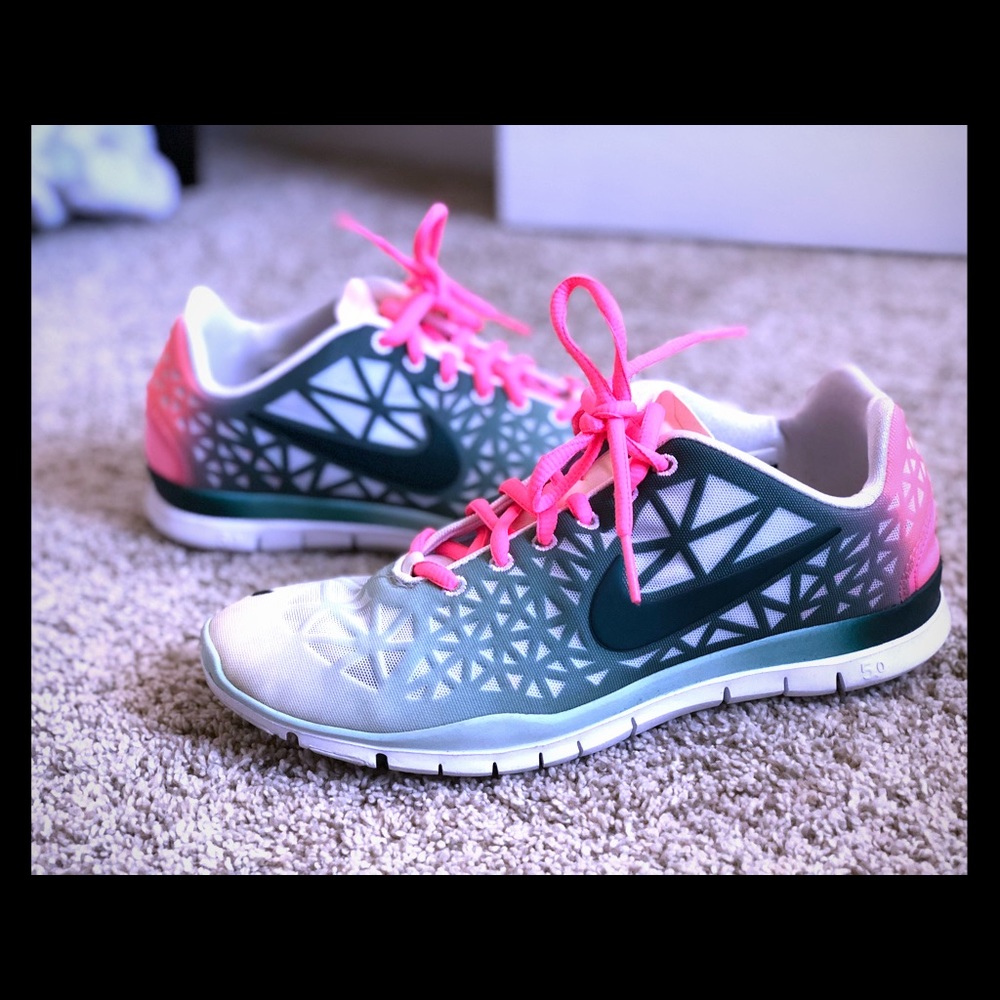 NIKE running/training sneakers